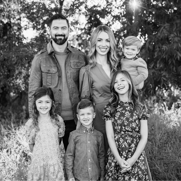 Meet your Posher, Kristina - Picture 1 of 1